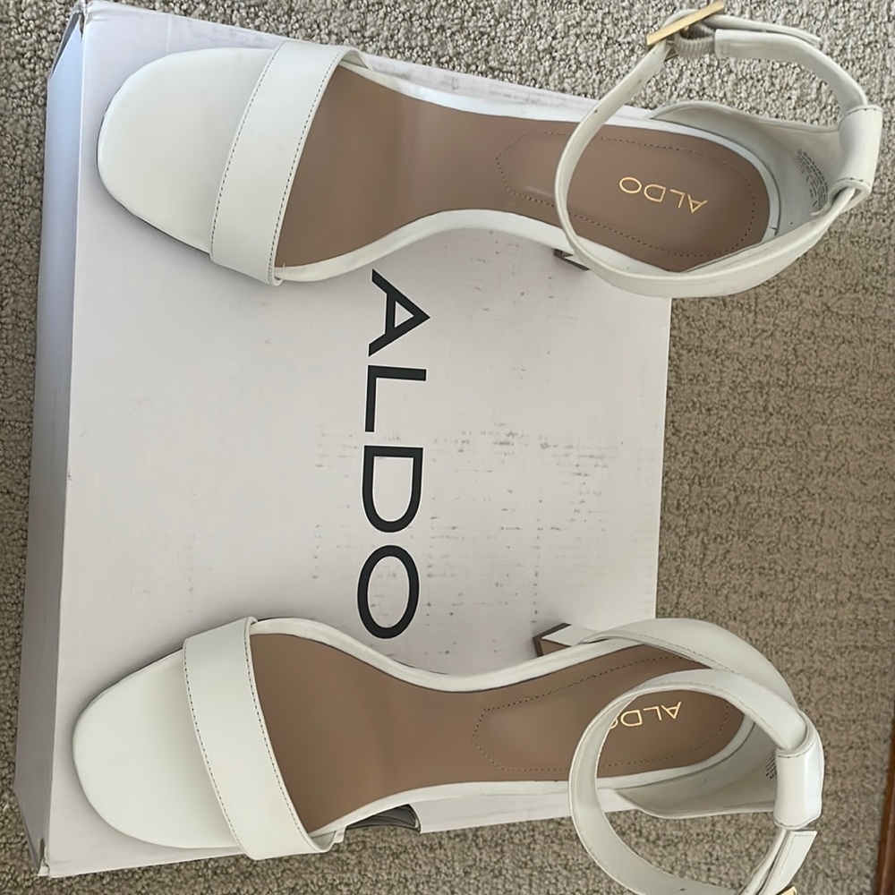 Strap sandal